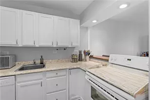 112 Washington Pl, Pittsburgh, PA 15219 - Photo 14