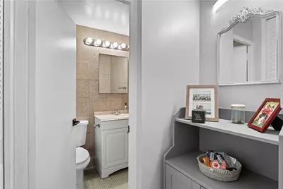 112 Washington Pl #18J, Pittsburgh, PA 15219 - Photo 8