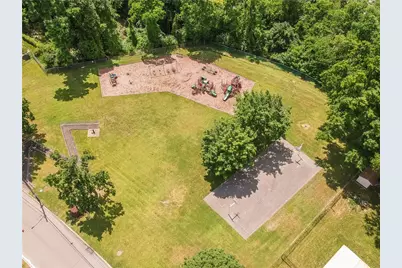 228 Parkedge Road, Green Tree, PA 15220 - Photo 36