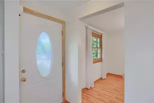 228 Parkedge Rd, Green Tree, PA 15220 - Photo 2