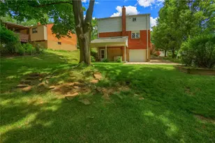 228 Parkedge Rd, Green Tree, PA 15220 - Photo 26