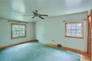 228 Parkedge Rd, Green Tree, PA 15220 - Photo 14