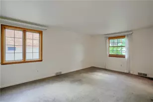 228 Parkedge Rd, Green Tree, PA 15220 - Photo 12