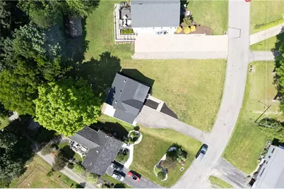 601 Jefferson St, Evans City, PA 16033 - Photo 32