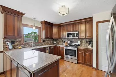 164 Oakdale Dr, Zelienople, PA 16063 - Photo 6