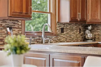 164 Oakdale Dr, Zelienople, PA 16063 - Photo 10