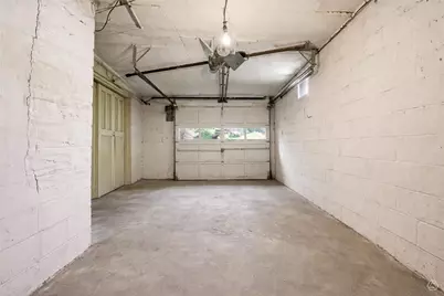 2406 Pioneer Avenue, Pittsburgh, PA 15226 - Photo 14