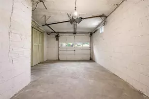 2406 Pioneer Ave, Pittsburgh, PA 15226 - Photo 14