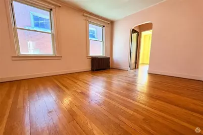 2406 Pioneer Avenue, Pittsburgh, PA 15226 - Photo 10