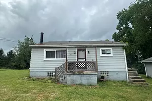 301 Armstrong Ave, Bell Township, PA 15618 - Photo 1