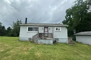 301 Armstrong Ave, Bell Township, PA 15618 - Photo 2