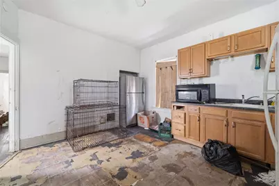 304 Division St, West Mifflin, PA 15122 - Photo 8