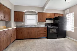 410 Carl St, Pittsburgh, PA 15210 - Photo 10