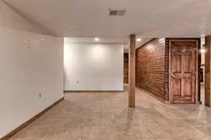 11227 Pershing Dr, North Huntingdon, PA 15642 - Photo 32