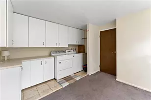 2105 Pendleton Dr, Monroeville, PA 15146 - Photo 12