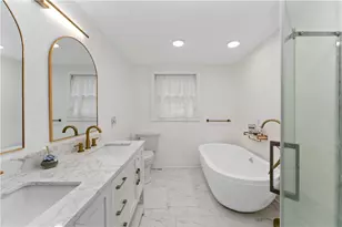 2105 Pendleton Dr, Monroeville, PA 15146 - Photo 24
