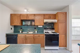 142 Jarod Dr, Moon/Crescent Twp, PA 15108 - Photo 8