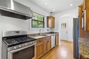 207 Altoona Pl, Pittsburgh, PA 15228 - Photo 12