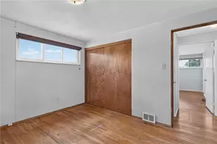 385 Maplewood Dr, Pittsburgh, PA 15243 - Photo 18
