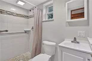 385 Maplewood Dr, Pittsburgh, PA 15243 - Photo 24