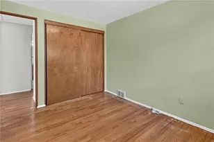 385 Maplewood Dr, Pittsburgh, PA 15243 - Photo 20