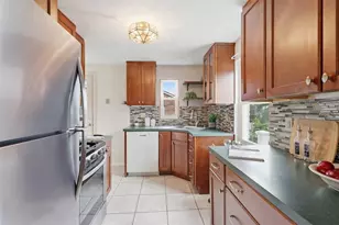 3733 Rebecca St, Pittsburgh, PA 15234 - Photo 10