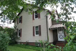 743 Spence Way, Mt Pleasant Boro, PA 15666 - Photo 4