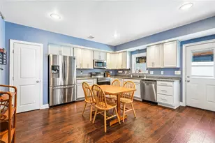 3022 Harcum Wy, Pittsburgh, PA 15203 - Photo 12