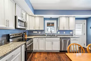 3022 Harcum Wy, Pittsburgh, PA 15203 - Photo 14