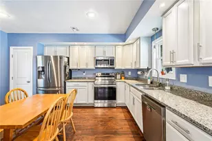 3022 Harcum Wy, Pittsburgh, PA 15203 - Photo 16