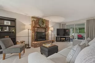 8063 Broadlawn Dr, Pittsburgh, PA 15237 - Photo 18