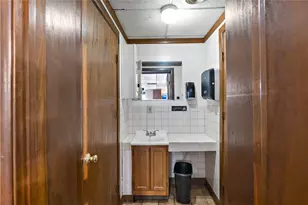 1601 Duss Ave, Ambridge, PA 15003 - Photo 12