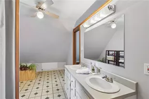 205 Dewey St, Pittsburgh, PA 15218 - Photo 32