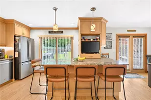 813 E Smithfield St, Elizabeth Twp/Boro, PA 15047 - Photo 24
