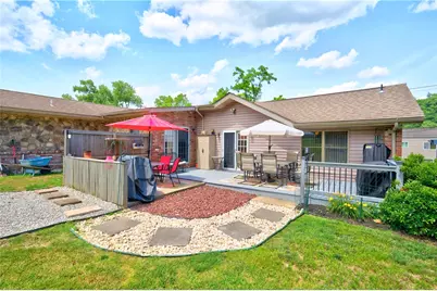 813 E Smithfield St, Elizabeth Twp/Boro, PA 15047 - Photo 12