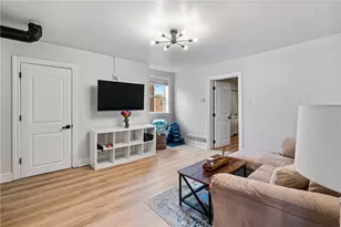 3206 Dobson St, Pittsburgh, PA 15219 - Photo 8