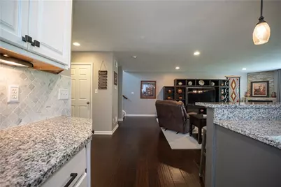 2000 St Andrews Ct, Penn Twp, PA 15644 - Photo 10