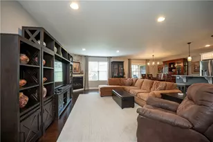 2000 St Andrews Ct, Penn Twp, PA 15644 - Photo 4