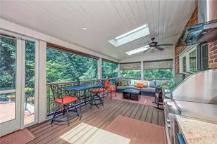 310 Wildberry Rd, Pittsburgh, PA 15238 - Photo 16