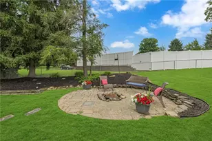 38 Circle Dr, Brighton Township, PA 15009 - Photo 38