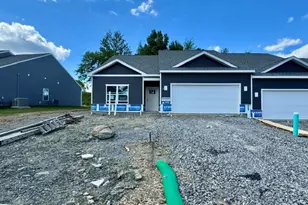 352 Gleneagles Dr, Twp of But NW, PA 16001 - Photo 1