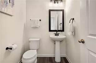 649 Olivia St, Collier Township, PA 15205 - Photo 14