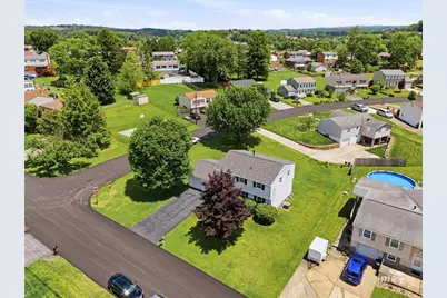 19 Seneca Drive, Hempfield Township, PA 15601 - Photo 2