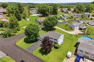 19 Seneca Dr, Hempfield Township, PA 15601 - Photo 2