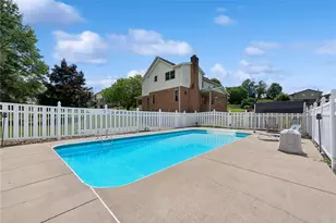 9331 Pembroke Cir, North Huntingdon, PA 15642 - Photo 42