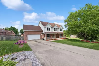 9331 Pembroke Cir, North Huntingdon, PA 15642 - Photo 2