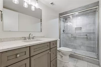 1500 Cochran Road #901, Scott Township, PA 15243 - Photo 32