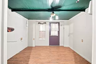 644 Freeport, Jefferson Township, PA 16002 - Photo 38