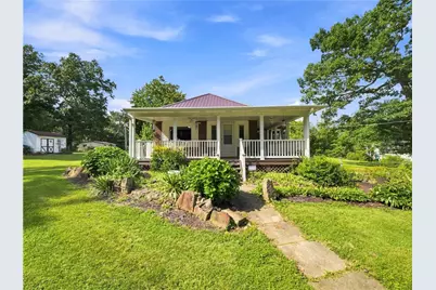644 Freeport, Jefferson Township, PA 16002 - Photo 6