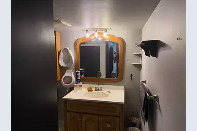 644 Freeport, Jefferson Township, PA 16002 - Photo 34